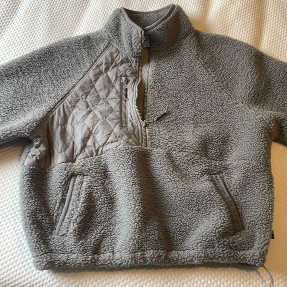 Like new JOY LAB half zip